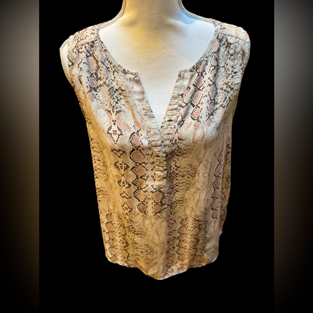 Zak & Rachel sleeveless blouse. Size- M